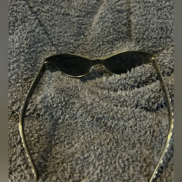 Black and White Polka Dot Sunglasses - Picture 3 of 3